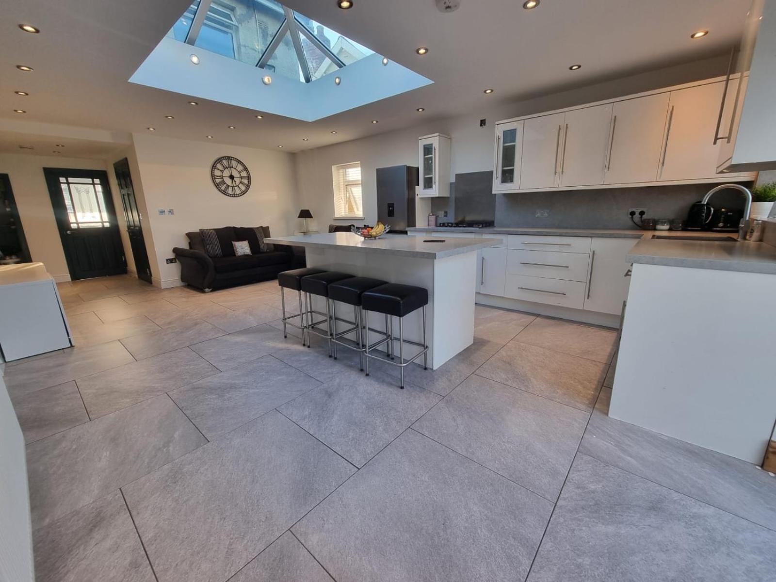 Cardiff City Centre House - Sleeps 6 Экстерьер фото